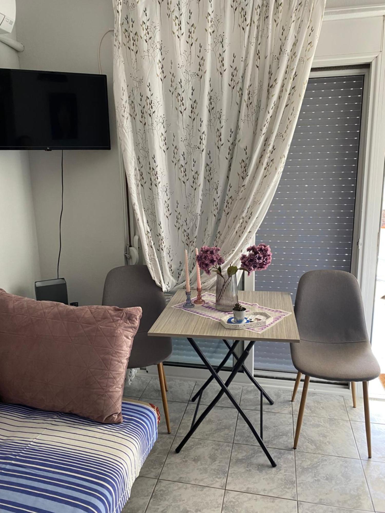 Small Beauty Studio Kavala Exterior foto